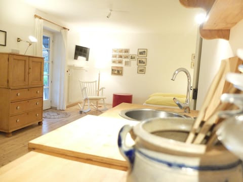 Gartenstudio-Apartment Tausendfreund - adults only - am Chiemsee Apartment in Salzburgerland