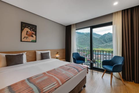 View (from property/room), Mountain view
