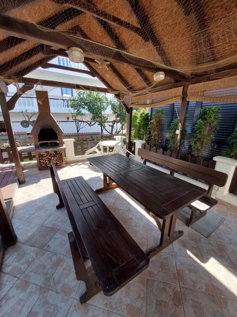 Day, Balcony/Terrace, Seating area