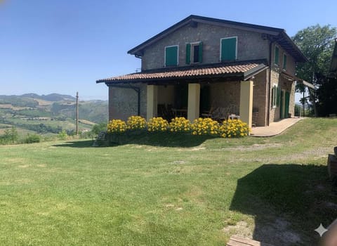 Property building, Restaurant/places to eat, Swimming pool, Breakfast