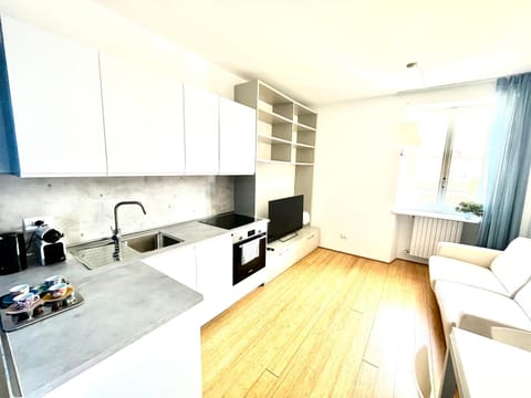 TV and multimedia, Coffee/tea facilities, Kitchen or kitchenette, Living room, Seating area, Dining area, pet friendly, stove