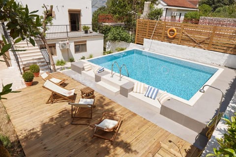 BOSA 210 Apartments Apartment in Dobrota