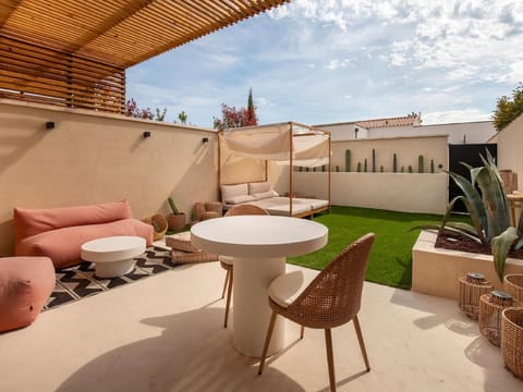 Love in L'Isle/Sorgue L'Aurore House in L'Isle-sur-la-Sorgue