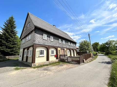 Property building, Day, Street view