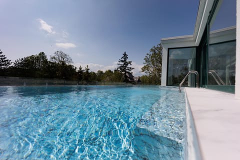 Pool view, Swimming pool