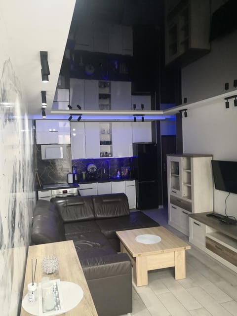 Kitchen or kitchenette, Seating area