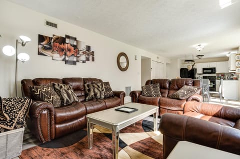 Indianapolis Rental Home with Gym Near Speedway! House in Indianapolis