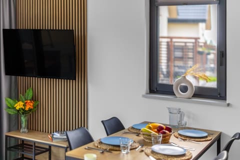 TV and multimedia, Dining area