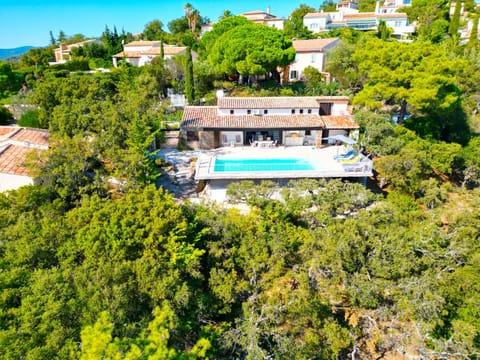 Property building, Bird's eye view, Garden, Balcony/Terrace, Garden view, Pool view, Swimming pool