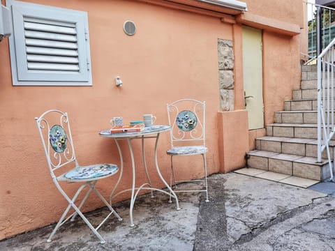 Property building, Balcony/Terrace