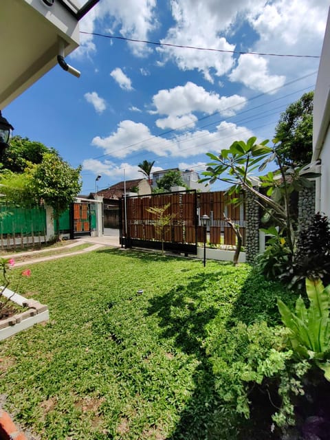 Garden, Garden view