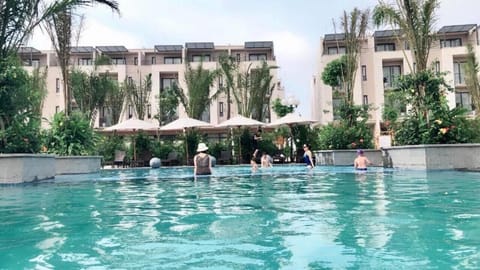 Garden, Swimming pool