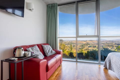 Seating area, Mountain view, Sea view