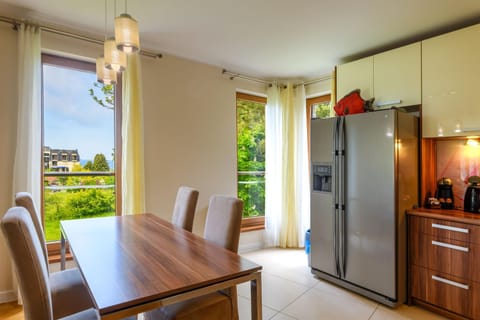 Coffee/tea facilities, Kitchen or kitchenette, Dining area, minibar, pet friendly, stove