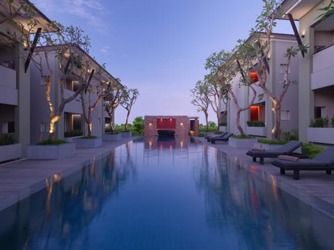 Property building, Night, Pool view, Swimming pool, sunbed