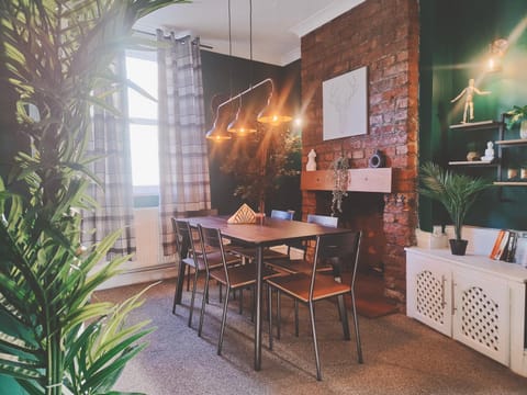 Cosy Home in Historical Beverley Town with Parking House in Beverley