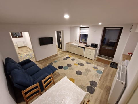TV and multimedia, Kitchen or kitchenette, Living room, Seating area, Evening entertainment