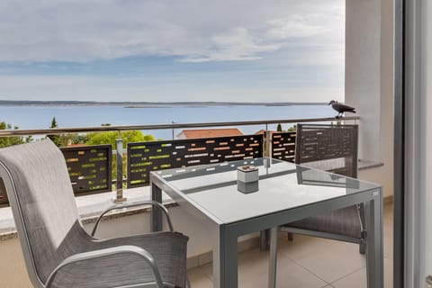 Day, Balcony/Terrace, Seating area, Sea view