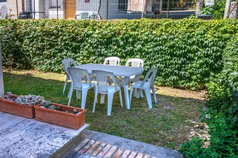 S303 - Sirolo, ampio trilocale in zona tranquilla Apartment in Sirolo