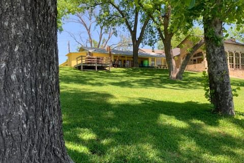 Sunny Days Lake Retreat - Main house House in Kingsland