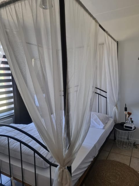 La parenthèse Apartment in Wallonia, Belgium