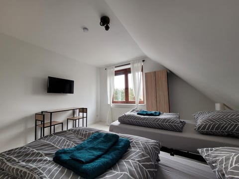 Bed, Photo of the whole room