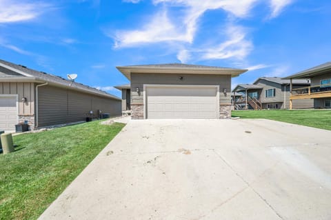 Bridges Bay Vacation Cabin 185 Cabin in Arnolds Park