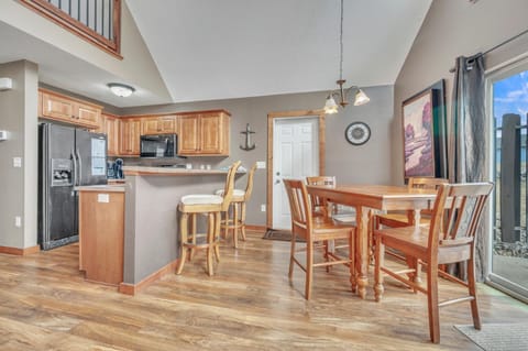 Bridges Bay Vacation Cabin 69 Cabin in Arnolds Park