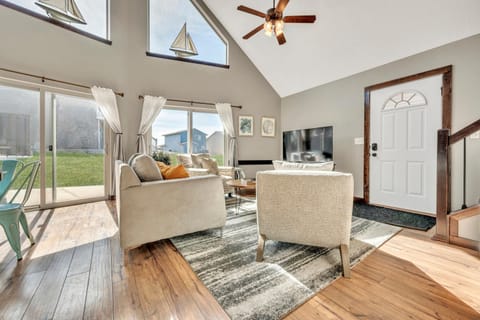 Bridges Bay Vacation Cabin 126 Cabin in Arnolds Park