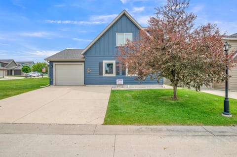Bridges Bay Vacation Cabin 126 Cabin in Arnolds Park