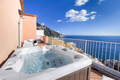 Hot Tub, Balcony/Terrace, Sea view