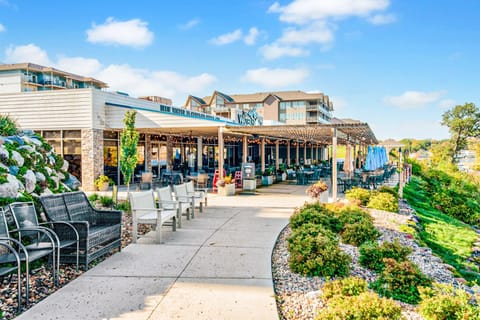 Bridges Bay Resort Bayside Building 203 Apartment in Arnolds Park