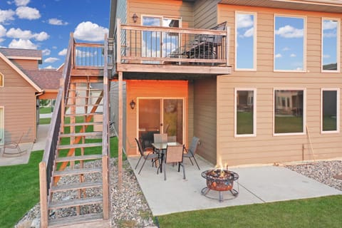 Bridges Bay Vacation Cabin 278 Cabin in Arnolds Park