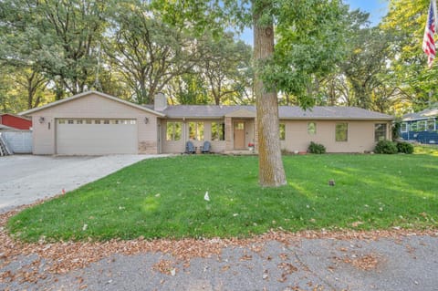 1202 Dakota Dr Villa in Milford