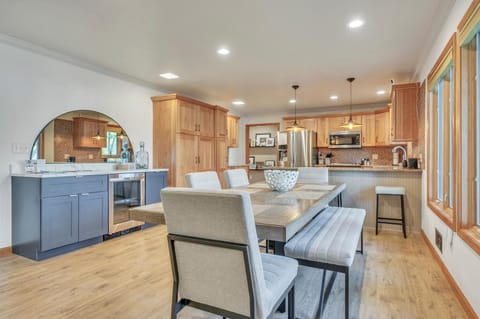 1202 Dakota Dr Villa in Milford