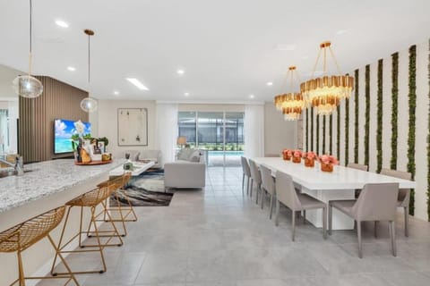 Living room, Dining area