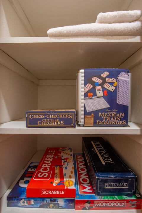 Sugarpine Trailhead Lodge at Lewis Creek Upper Trailhead just 7 miles from Yosemite Villa in Sierra Nevada