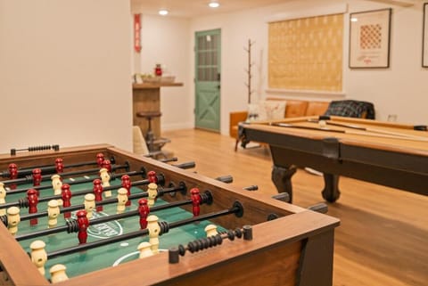 Sugarpine Trailhead Lodge at Lewis Creek Upper Trailhead just 7 miles from Yosemite Villa in Sierra Nevada