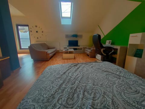 Bed, View (from property/room), Bedroom