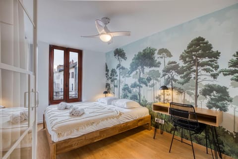 Bed, Photo of the whole room, Bedroom, fireplace