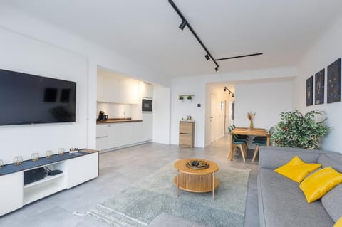 Ostend Center Luxury Top Floor Apartment with Free Parking Apartment in Ostend