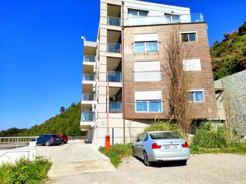 Property building, Parking