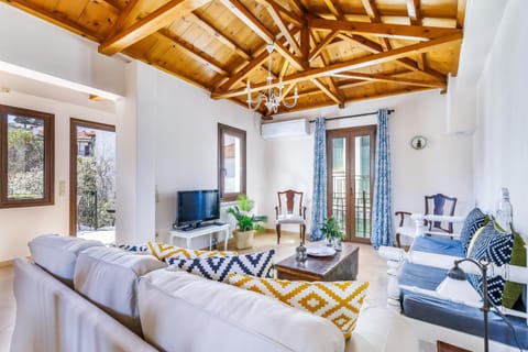 Living room, Photo of the whole room, Seating area