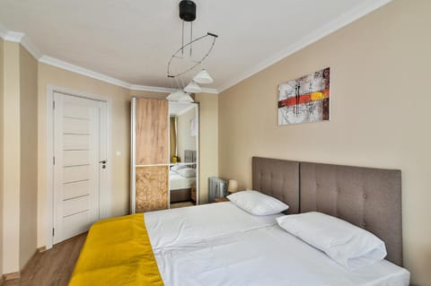 Bed, Photo of the whole room, Bedroom, towels, wardrobe