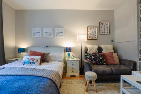 Small Cosy Studio Flat Near the Sea, Central Oban Apartment in Oban