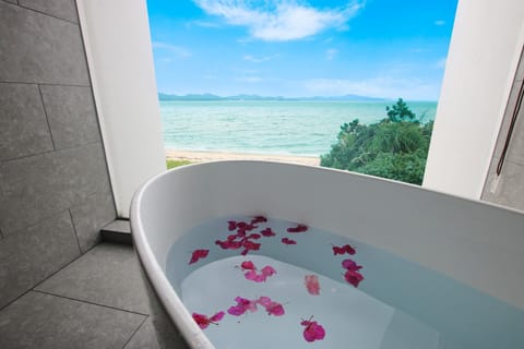 Bathroom, Bath