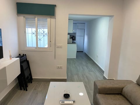 TV and multimedia, Kitchen or kitchenette, Living room