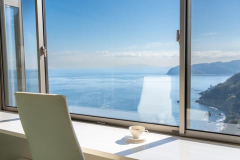 Day, Natural landscape, View (from property/room), Seating area, Dining area, Mountain view, Sea view