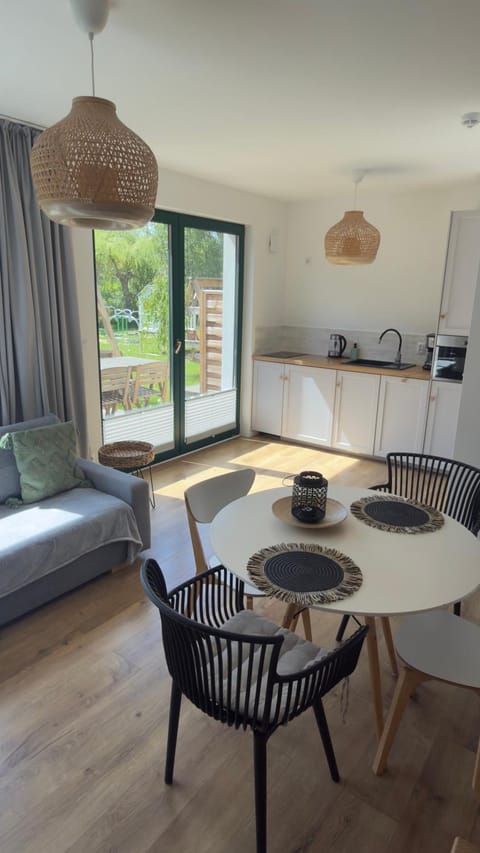 Kitchen or kitchenette, Living room, Photo of the whole room, Seating area, Dining area