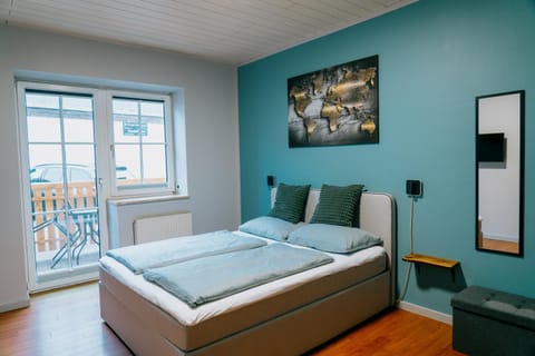 Bed, Photo of the whole room